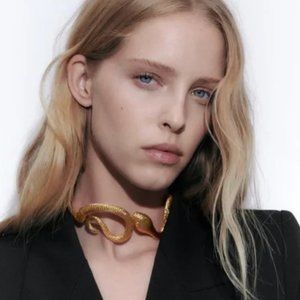 NEW! Zara Snake Choker